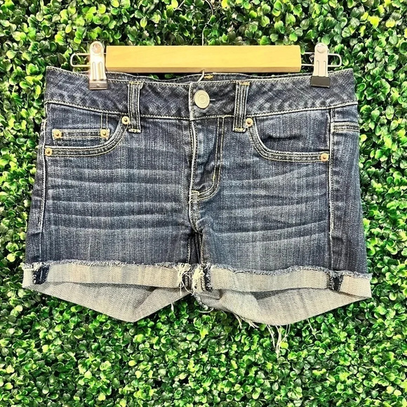 American Eagle Outfitters Pants - American Eagle Stretch Denim Shorts - size 2